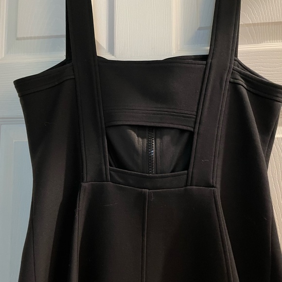 Elegant Sun Dress - Black Women's - Picture 6 of 8